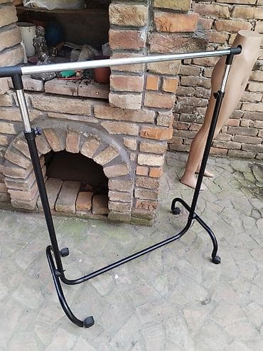 Kitchen furniture: Stalak za odeću na točkićima - Konstrukcija: čelični ram u crnoj boji at lalafo.rs — 3 Kitchen furniture: Stalak za odeću na točkićima - Konstrukcija: čelični ram u crnoj boji — 3