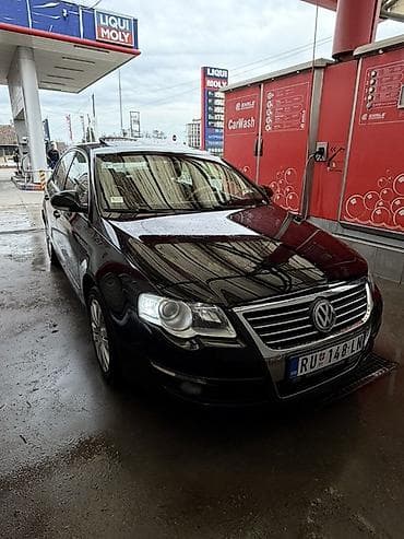 Auto je u besprekornom stanju. Pre 8.000 km urađen mali servis na lalafo.rs Auto je u besprekornom stanju. Pre 8.000 km urađen mali servis