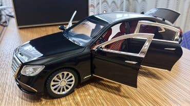 Autići: Nov metalni Mercedes E-klasa uradjen u razmeri 1:24. Mogu da mu se na lalafo.rs — 3 Autići: Nov metalni Mercedes E-klasa uradjen u razmeri 1:24. Mogu da mu se — 3