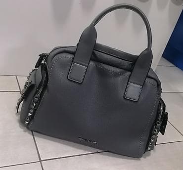 Nova tašna MARINA GALANTTI
IMA I DUŽI KAIŠ
SNIŽENJE at lalafo.rs — 9 Nova tašna MARINA GALANTTI
IMA I DUŽI KAIŠ
SNIŽENJE — 9