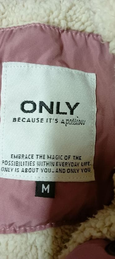 prsluk jaknica mango u: Prsluk Only veličina M.Duzina 56 cm.Bez oštećenja na lalafo.rs — 4 prsluk jaknica mango u: Prsluk Only veličina M.Duzina 56 cm.Bez oštećenja — 4