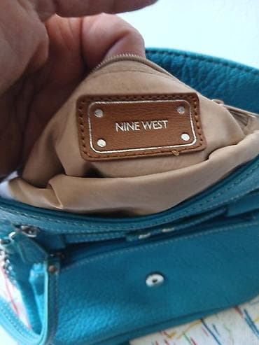 Kao nova nina west. izuzetno prakticna. kozni boks na lalafo.rs — 4 Kao nova nina west. izuzetno prakticna. kozni boks — 4