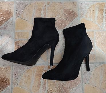 PRELEPE TERRANOVA ČARAPA ČIZMICE OD ANTILOPA DVAPUT NOŠENE BROJ 38 - na lalafo.rs — 3 PRELEPE TERRANOVA ČARAPA ČIZMICE OD ANTILOPA DVAPUT NOŠENE BROJ 38 - — 3