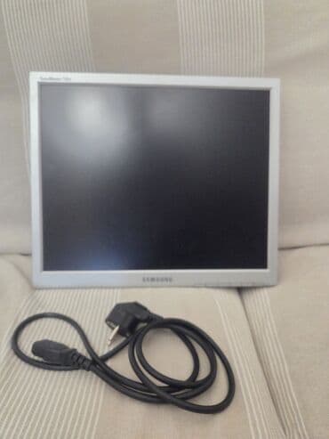 Monitor Samsung ispravan 47 cm dijagonala na lalafo.rs Monitor Samsung ispravan 47 cm dijagonala