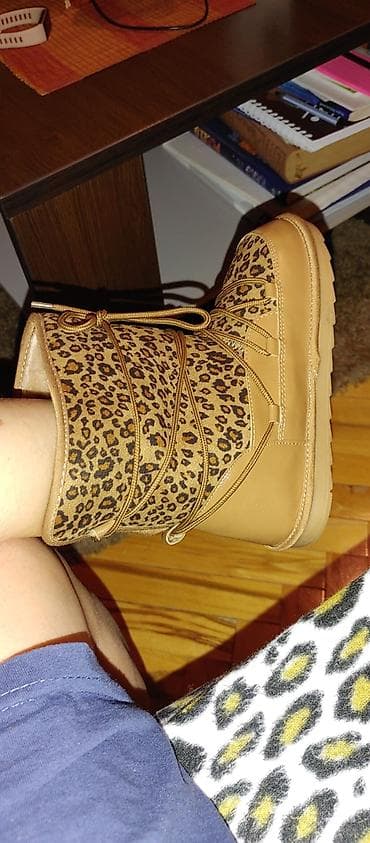 High boots, 35.5, color - Multicolored at lalafo.rs — 4 High boots, 35.5, color - Multicolored — 4