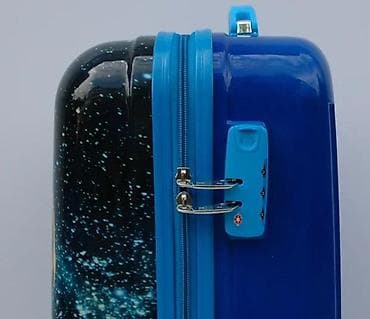 za svaki dan: Dečiji putni kofer sa temom Transformersa, idealan za male putnike at lalafo.rs — 5 za svaki dan: Dečiji putni kofer sa temom Transformersa, idealan za male putnike — 5