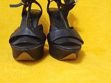 Laura Biagiotti ORIGINAL kožne italijanske salonke NOVE u kutiji! na lalafo.rs — 10 Laura Biagiotti ORIGINAL kožne italijanske salonke NOVE u kutiji! — 10