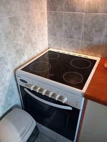 Prodajem el.šporet Beko sa ravnom keramičkom pločom,ispravane sve 4 na lalafo.rs — 3 Prodajem el.šporet Beko sa ravnom keramičkom pločom,ispravane sve 4 — 3