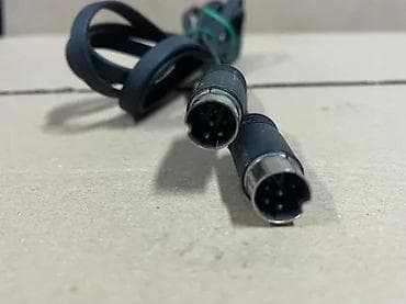 prsluk jaknica mango u: DIN kabl 5-pinski (MIDI) – muški na muški - Tip konektora: 5‑pin DIN at lalafo.rs — 1 prsluk jaknica mango u: DIN kabl 5-pinski (MIDI) – muški na muški - Tip konektora: 5‑pin DIN — 1