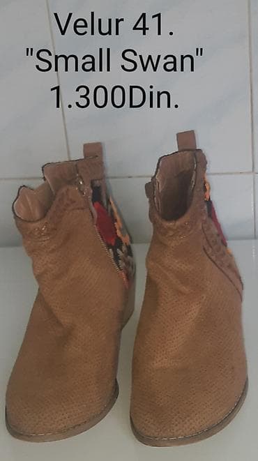 Ankle boots: Ženske gležnjače Small Swan - Materijal: veštački velur (brušena at lalafo.rs — 4 Ankle boots: Ženske gležnjače Small Swan - Materijal: veštački velur (brušena — 4