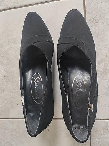 Crne ženske cipele sa srednje visokom blok potpeticom. Elegantno na lalafo.rs — 2 Crne ženske cipele sa srednje visokom blok potpeticom. Elegantno — 2