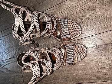 Kao nove sandale, nosene jednom - 39 na lalafo.rs — 2 Kao nove sandale, nosene jednom - 39 — 2