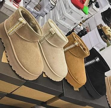 Ugg obuća 39.5 na lalafo.rs — 3 Ugg obuća 39.5 — 3