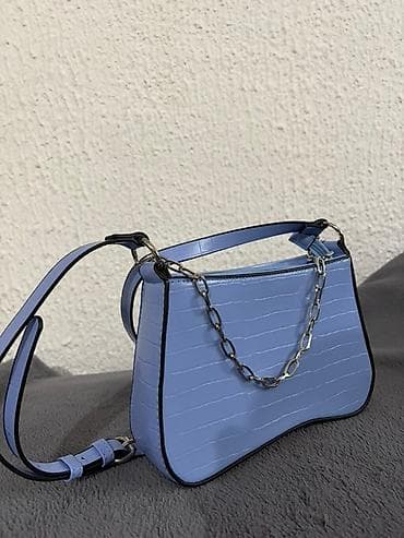 Plava ženska torbica sa efektnom teksturom (kroko dezen) i crnim at lalafo.rs — 2 Plava ženska torbica sa efektnom teksturom (kroko dezen) i crnim — 2