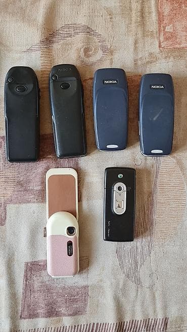 Kolekcija starih mobilnih telefona – Nokia i Sony Ericsson U ponudi na lalafo.rs — 2 Kolekcija starih mobilnih telefona – Nokia i Sony Ericsson U ponudi — 2