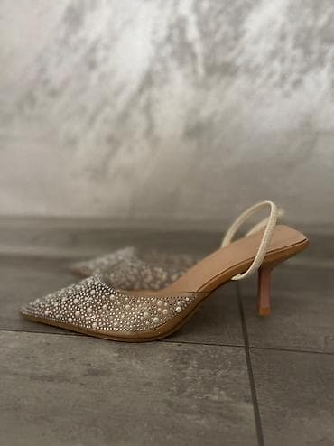 Elegantne ženske cipele sa špicastim vrhom i otvorenom petom, idealne na lalafo.rs — 3 Elegantne ženske cipele sa špicastim vrhom i otvorenom petom, idealne — 3