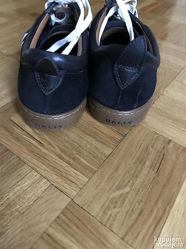 Original BALLY patike 41/42
Prevrnuta koza
Djon guma
TOP na lalafo.rs — 6 Original BALLY patike 41/42
Prevrnuta koza
Djon guma
TOP — 6