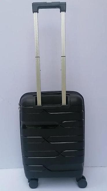 Travel suitcases and bags: Tvrdi kofer na točkiće – ručni kabinski format - Materijal: čvrsta at lalafo.rs — 5 Travel suitcases and bags: Tvrdi kofer na točkiće – ručni kabinski format - Materijal: čvrsta — 5