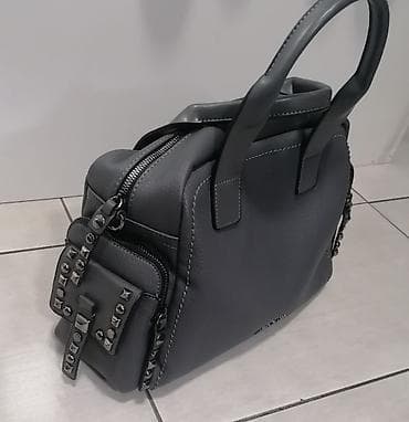 Nova tašna MARINA GALANTTI
IMA I DUŽI KAIŠ
SNIŽENJE at lalafo.rs — 10 Nova tašna MARINA GALANTTI
IMA I DUŽI KAIŠ
SNIŽENJE — 10