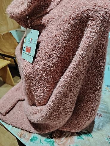 Ženski džemper sa rol-kragnom – boja puder/roze - Materijal: meka na lalafo.rs — 3 Ženski džemper sa rol-kragnom – boja puder/roze - Materijal: meka — 3