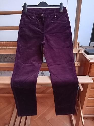 pantalone butiku ali: Nove, pantalone od tamno bordo pliša C&A (CANDA) vel. 36 short na lalafo.rs — 3 pantalone butiku ali: Nove, pantalone od tamno bordo pliša C&A (CANDA) vel. 36 short — 3
