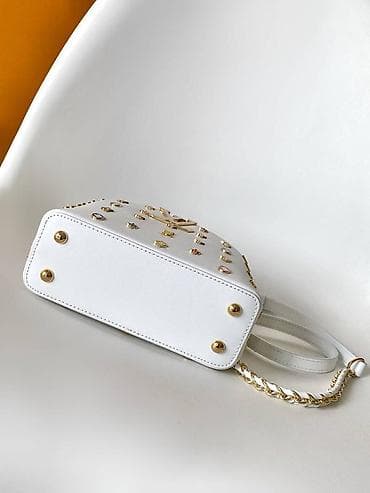 Louis Vuitton x Murakami – mini torba sa ručkom i kaišem - Model na lalafo.rs — 6 Louis Vuitton x Murakami – mini torba sa ručkom i kaišem - Model — 6
