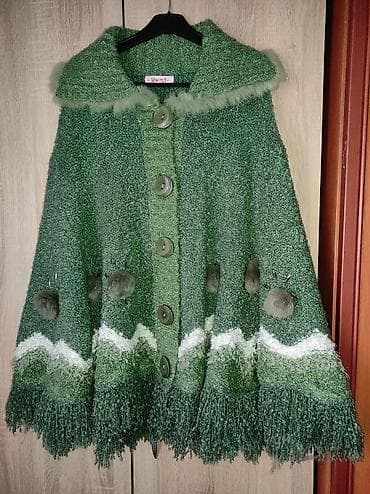 kozna jakna sa: Pletena zelena pelerina - Model: pelerina/kapa sa dugmadim po celoj na lalafo.rs — 2 kozna jakna sa: Pletena zelena pelerina - Model: pelerina/kapa sa dugmadim po celoj — 2