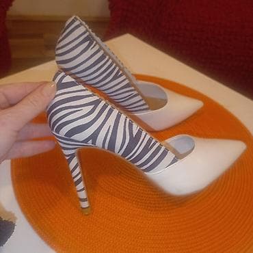 Ženske salonke sa visokom štiklom i zebraste detalje. - Model na lalafo.rs — 1 Ženske salonke sa visokom štiklom i zebraste detalje. - Model — 1
