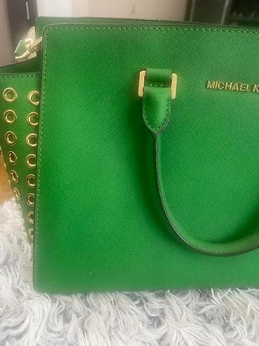 dve suknje po: Michael Kors torba – ženska ručna/ramena torba - Model: strukturisana na lalafo.rs — 2 dve suknje po: Michael Kors torba – ženska ručna/ramena torba - Model: strukturisana — 2