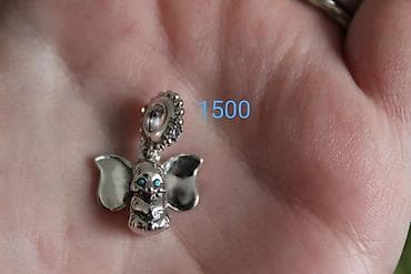 Pandora privesci, cene od 1200 dinara, javite se za više slika at lalafo.rs — 7 Pandora privesci, cene od 1200 dinara, javite se za više slika — 7