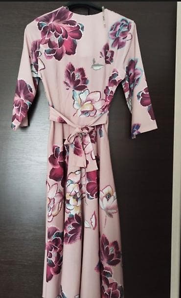 pantalone butiku ali: Cvetna hljina nikad nošena 36 veličina, midi kroj, tri četvrt rukavi na lalafo.rs — 3 pantalone butiku ali: Cvetna hljina nikad nošena 36 veličina, midi kroj, tri četvrt rukavi — 3