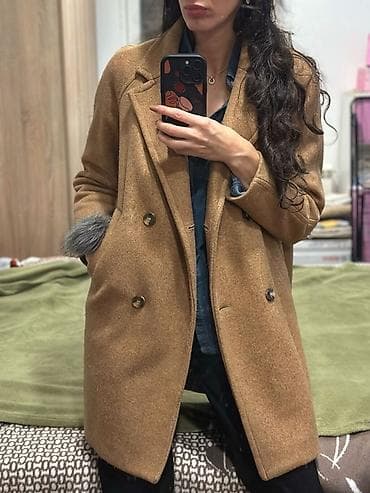 Ženski kaput u kamel boji, klasičnog kroja. - Dupli red dugmadi na lalafo.rs — 1 Ženski kaput u kamel boji, klasičnog kroja. - Dupli red dugmadi — 1