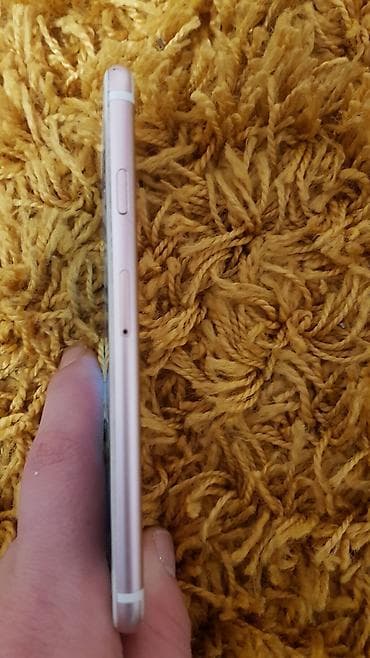 Apple iPhone 6s – - Boja: rose gold - Ekran: Retina - Prednja na lalafo.rs — 4 Apple iPhone 6s – - Boja: rose gold - Ekran: Retina - Prednja — 4