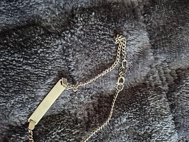 Srebrna narukvica sa plocicom. nosena i citava. Moze na plocici nesto na lalafo.rs — 2 Srebrna narukvica sa plocicom. nosena i citava. Moze na plocici nesto — 2