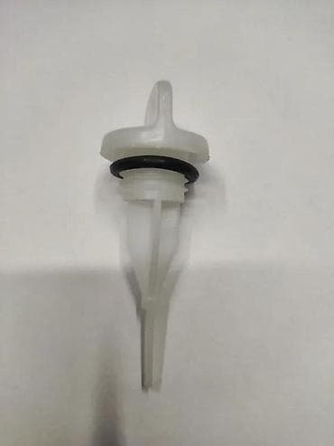 Plastični dozator/čep za flaše sa izlivačem i O-ring zaptivkom - na lalafo.rs Plastični dozator/čep za flaše sa izlivačem i O-ring zaptivkom -