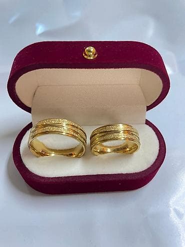Burme – set od dva prstena u baršunastoj kutiji Velicina 9 10. 11,12 na lalafo.rs — 2 Burme – set od dva prstena u baršunastoj kutiji Velicina 9 10. 11,12 — 2