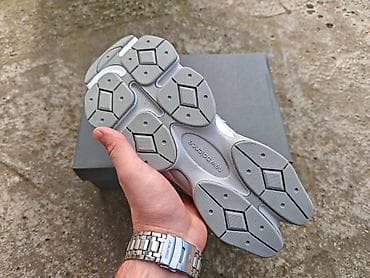 New Balance 9060 – siva colorway - Silueta 9060 sa prepoznatljivim na lalafo.rs — 5 New Balance 9060 – siva colorway - Silueta 9060 sa prepoznatljivim — 5