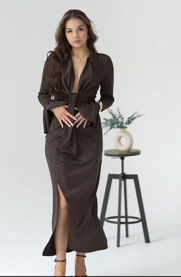 🔥Elegantna ženska maxi haljina sa čvorom na prednjem delu
2500 din
Uni na lalafo.rs 🔥Elegantna ženska maxi haljina sa čvorom na prednjem delu
2500 din
Uni