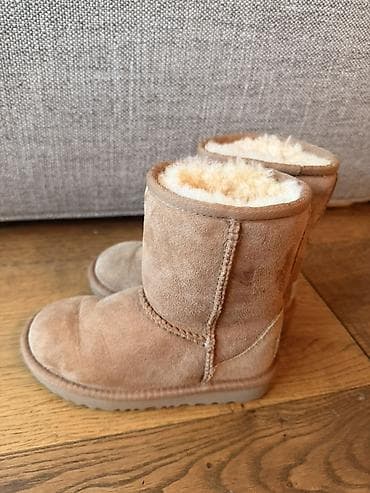 Ugg čizme, bоја - Braon na lalafo.rs Ugg čizme, bоја - Braon