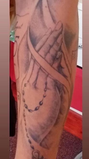 pantalone butiku ali: Diplomirani slikar, crtač, konzervator Ali pre svega tattoo majstor na lalafo.rs — 3 pantalone butiku ali: Diplomirani slikar, crtač, konzervator Ali pre svega tattoo majstor — 3