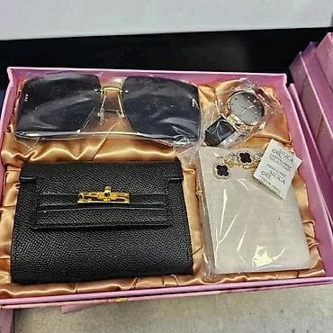 prsluk jaknica mango u: Poklon set za dame – elegantni aksesoari u dekorativnoj kutiji at lalafo.rs — 2 prsluk jaknica mango u: Poklon set za dame – elegantni aksesoari u dekorativnoj kutiji — 2