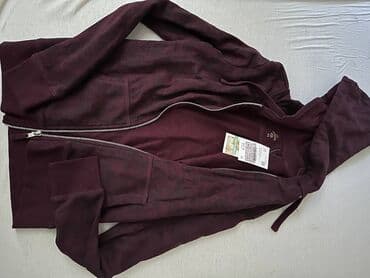 Velicina je na slikama. Ne slikam se u stvarima na lalafo.rs Velicina je na slikama. Ne slikam se u stvarima