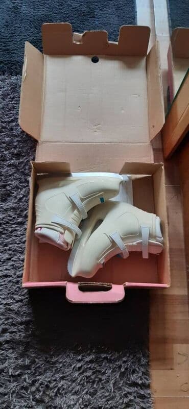 Ice skating equipment: Slicuge kanada. Novo,unutrašnje gazište 22cm at lalafo.rs — 3 Ice skating equipment: Slicuge kanada. Novo,unutrašnje gazište 22cm — 3