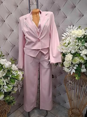 Elegantni ženski komplet – sako, prsluk i pantalone u puder‑roze boji na lalafo.rs Elegantni ženski komplet – sako, prsluk i pantalone u puder‑roze boji