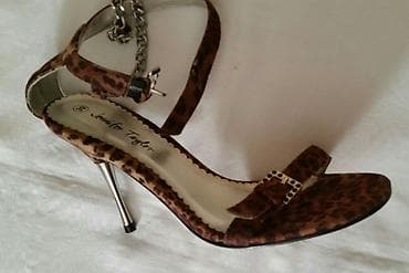 JENNIFER TAYLOR prelepe elegantne sandale uvek aktuelan model, br./39 na lalafo.rs — 1 JENNIFER TAYLOR prelepe elegantne sandale uvek aktuelan model, br./39 — 1