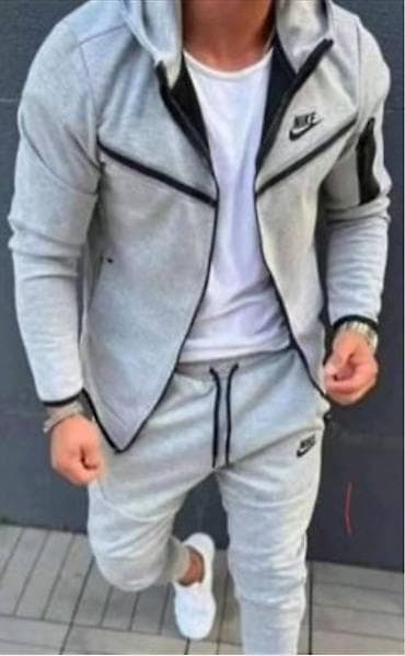 Trenerka Nike, bоја - Šareno na lalafo.rs Trenerka Nike, bоја - Šareno