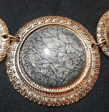 Unikatna ogrlica iz 90-tih godina Boja zlatna sa sivkastim dragim na lalafo.rs — 7 Unikatna ogrlica iz 90-tih godina Boja zlatna sa sivkastim dragim — 7