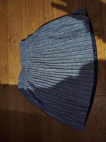 Komplet dečije garderobe – suknja i pantalone - Suknja: PRIMARK at lalafo.rs — 1 Komplet dečije garderobe – suknja i pantalone - Suknja: PRIMARK — 1