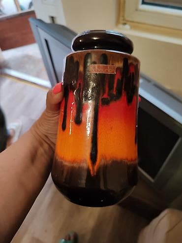 Vaza iz 1950tih.Luksuzna.Unikat 2400din veliki tanjir na lalafo.rs Vaza iz 1950tih.Luksuzna.Unikat 2400din veliki tanjir