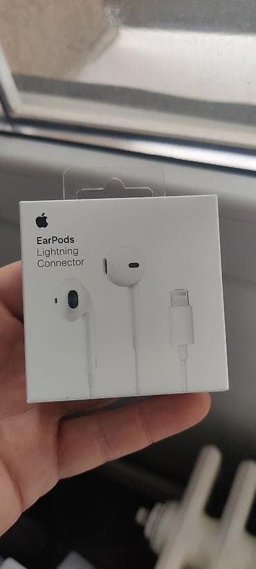 Apple EarPods sa Lightning konektorom Original - Originalne Apple at lalafo.rs — 1 Apple EarPods sa Lightning konektorom Original - Originalne Apple — 1